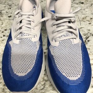 Nike Men's Odyssey React Flyknit 2 Running Shoes